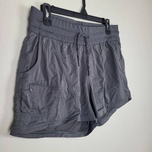 The North Face Womens XL Athletic Shorts Gray Running Gym Fitness Hiking - Picture 3 of 6